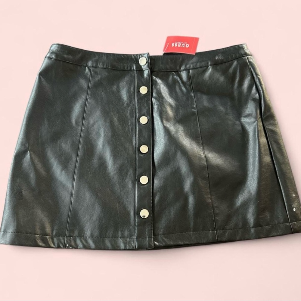 Guess black leather (vegan leather?) Button-Up mini skirt